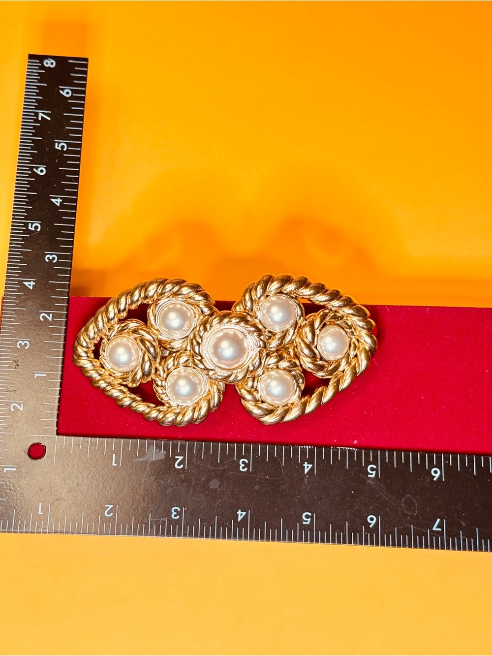 Ala ParUre Royalty jewelry  Elegant Gold-Tone Pearl Cluster - Picture 8 of 10